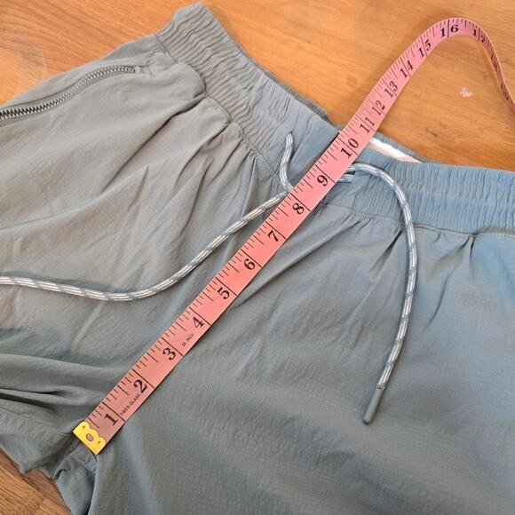 Athleta Trekkie Straight Crop Pant – Minimalistic Green 4 Ripstop Travel - Picture 12 of 14